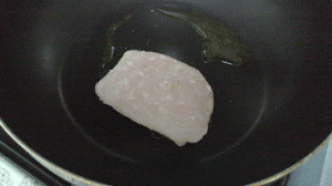 低脂肪高たんぱくのカジキ鮪ソテーの黒酢ソースがけkajikimaguro2[1]
